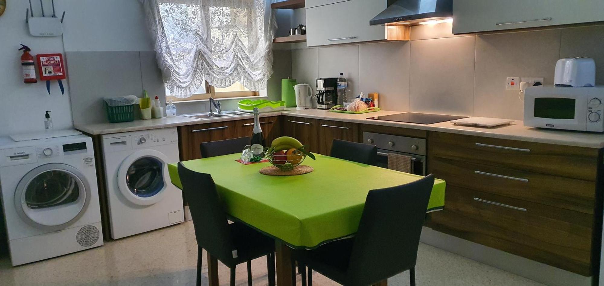 Central Studio Apartment Santa Vennera Екстер'єр фото