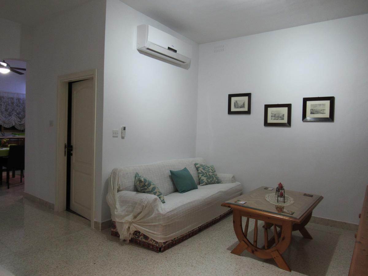 Central Studio Apartment Santa Vennera Екстер'єр фото